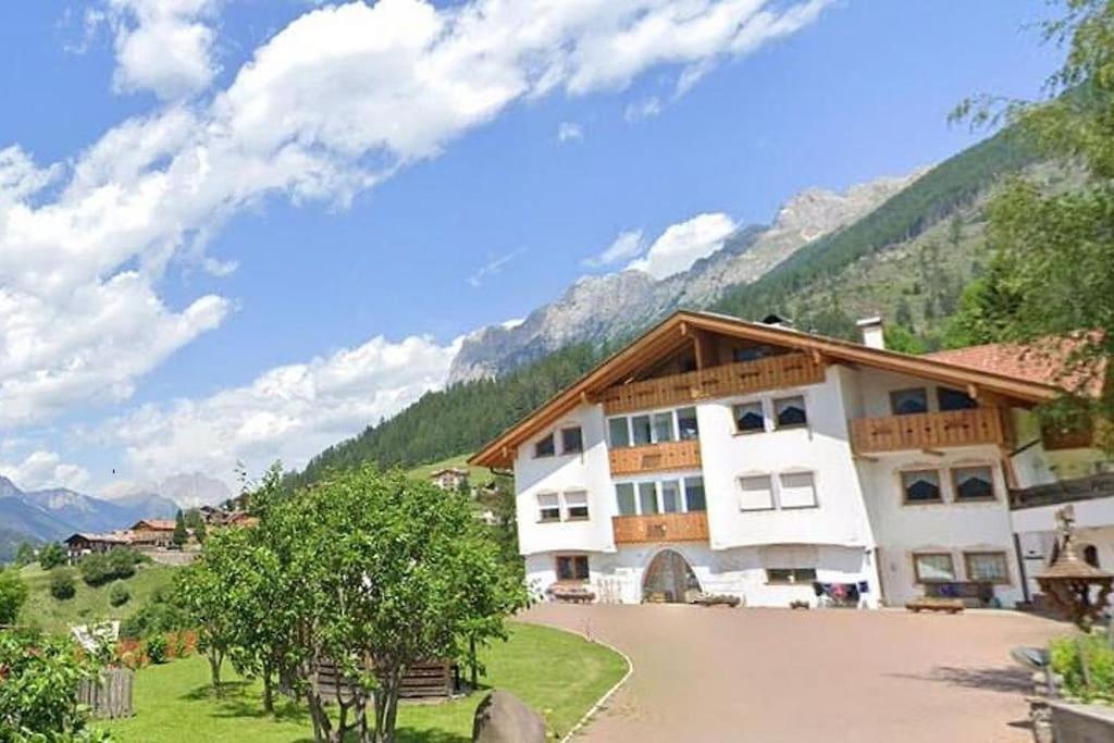 Ciasa Gran Panorama Moena Apartamento Exterior foto